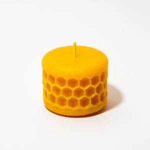 Stumpenkerzen (Wabenmuster) aus Bio Bienenwachs
